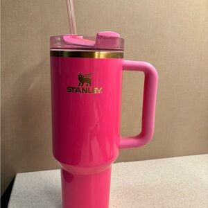 Stanley Quencher Pink & Gold 40oz